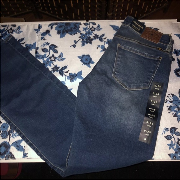 NWT Lucky Brand Brooke Straight Mid Rise Slim Fit Jeans Womens Size 0  25 R - Picture 10 of 13